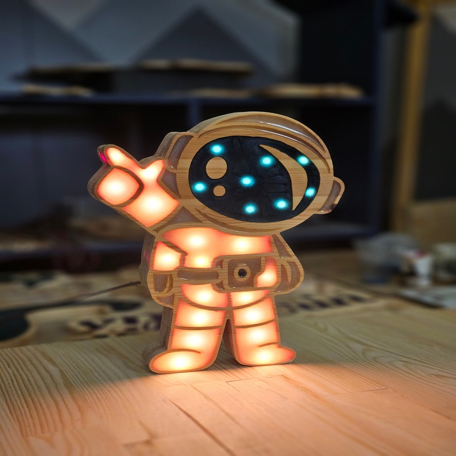 Astronaut Night Light