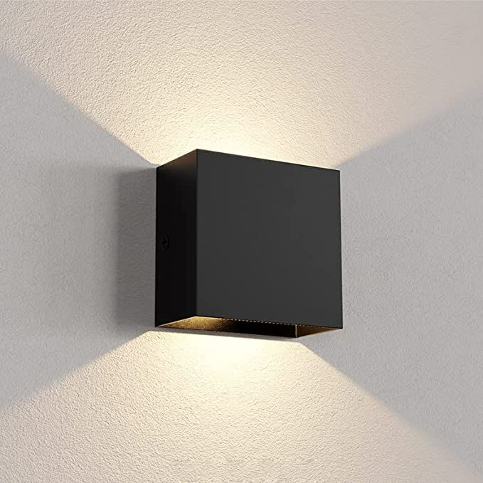 Wireless wall lamp
