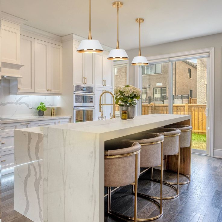 Kitchen pendant light