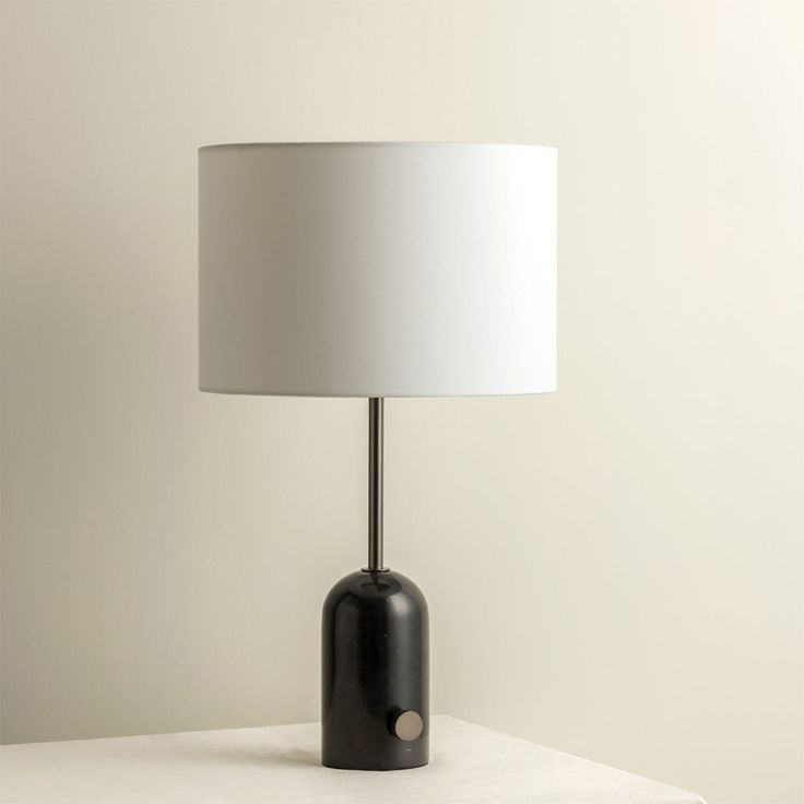 Simple desk lamp