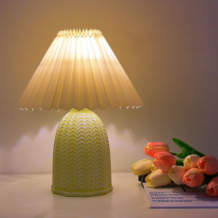 bedroom table lamp