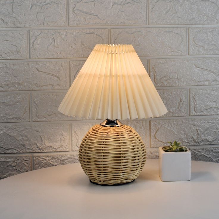 Reading lamp